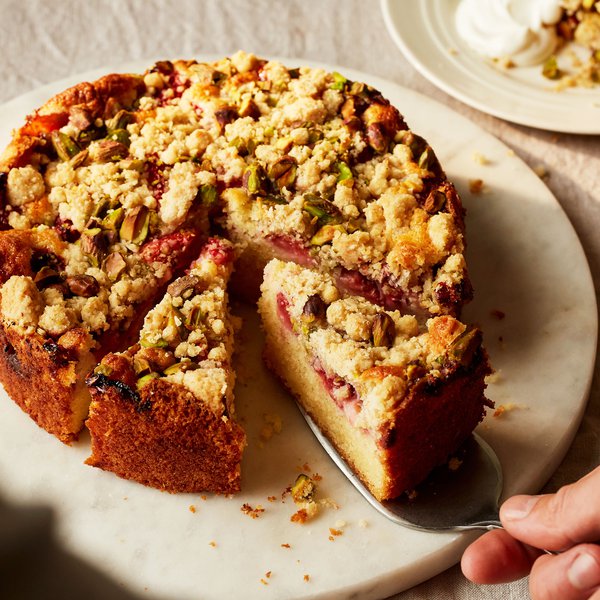 Strawberry &amp; fennel seed buckle cake
