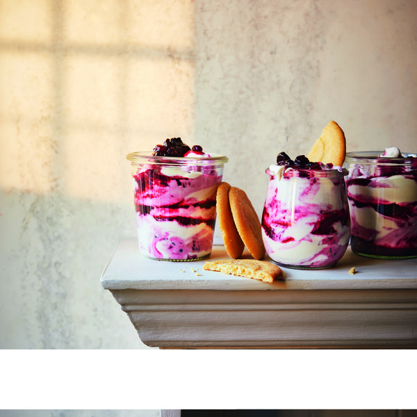 Berry &amp; elderflower fools