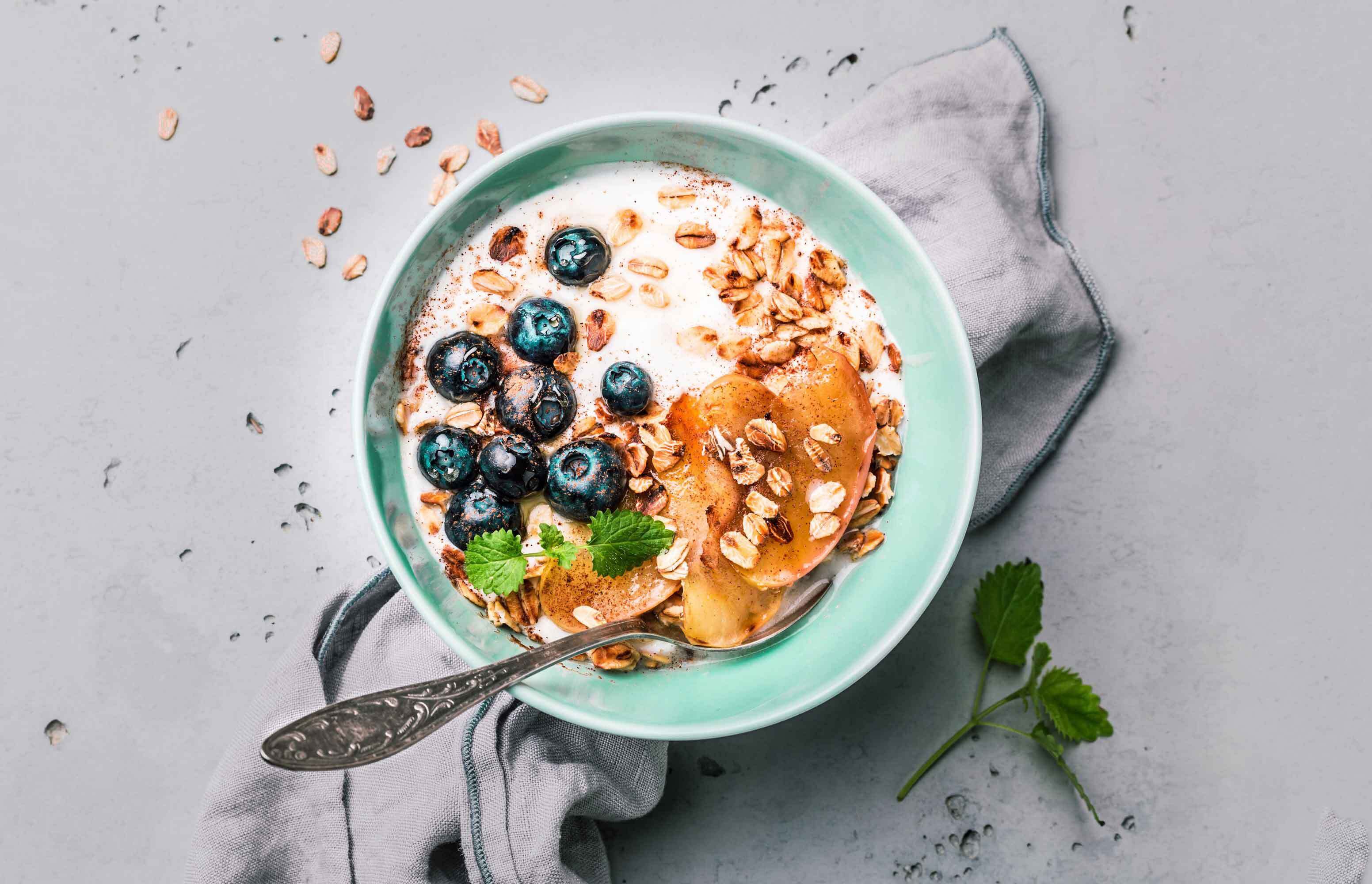 On-the-go blueberry breakfast oats