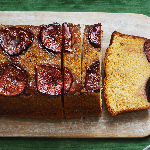 Fig &amp; cardamom loaf cake