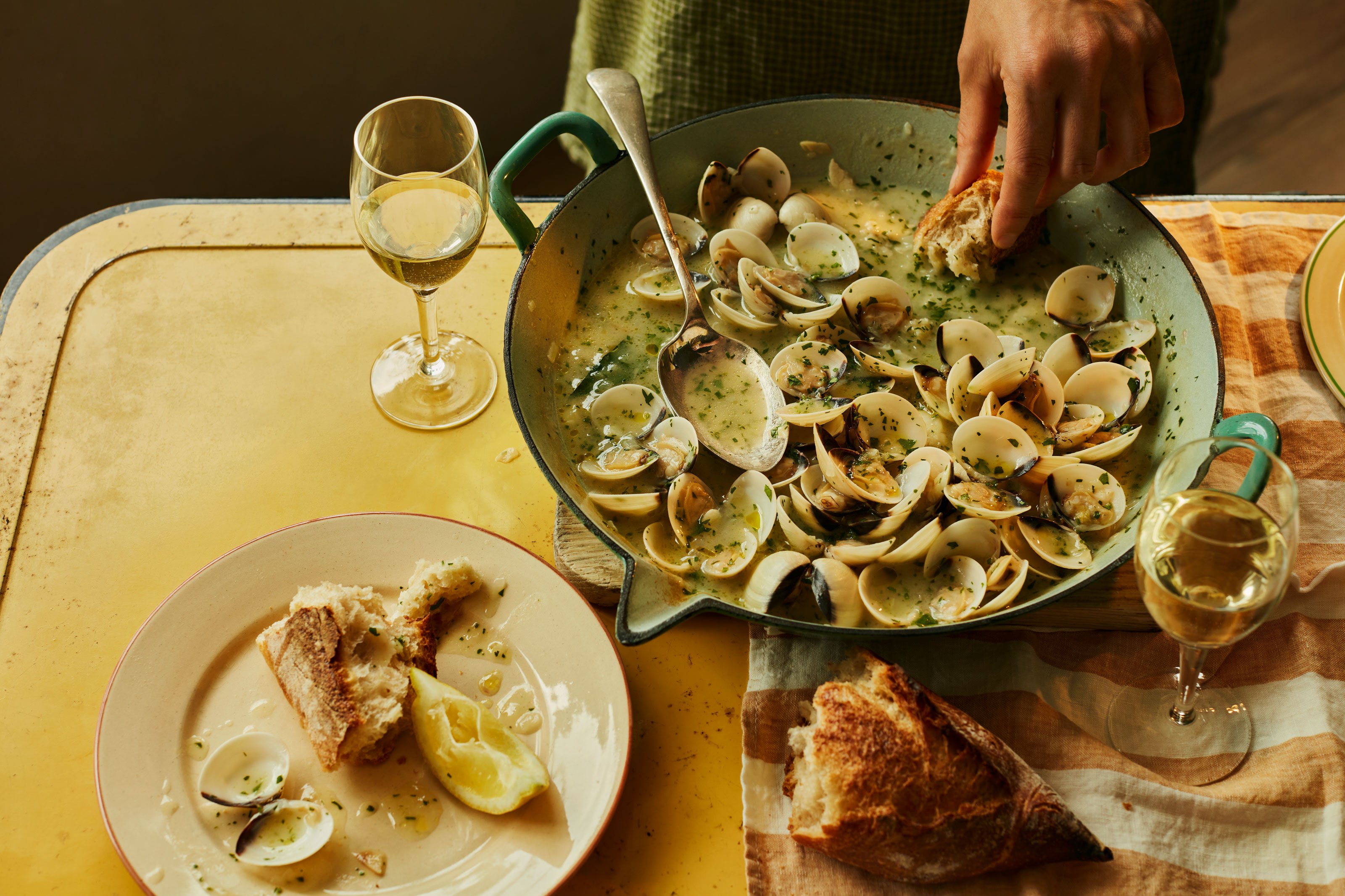 Sailor’s clams (almejas a la marinera)