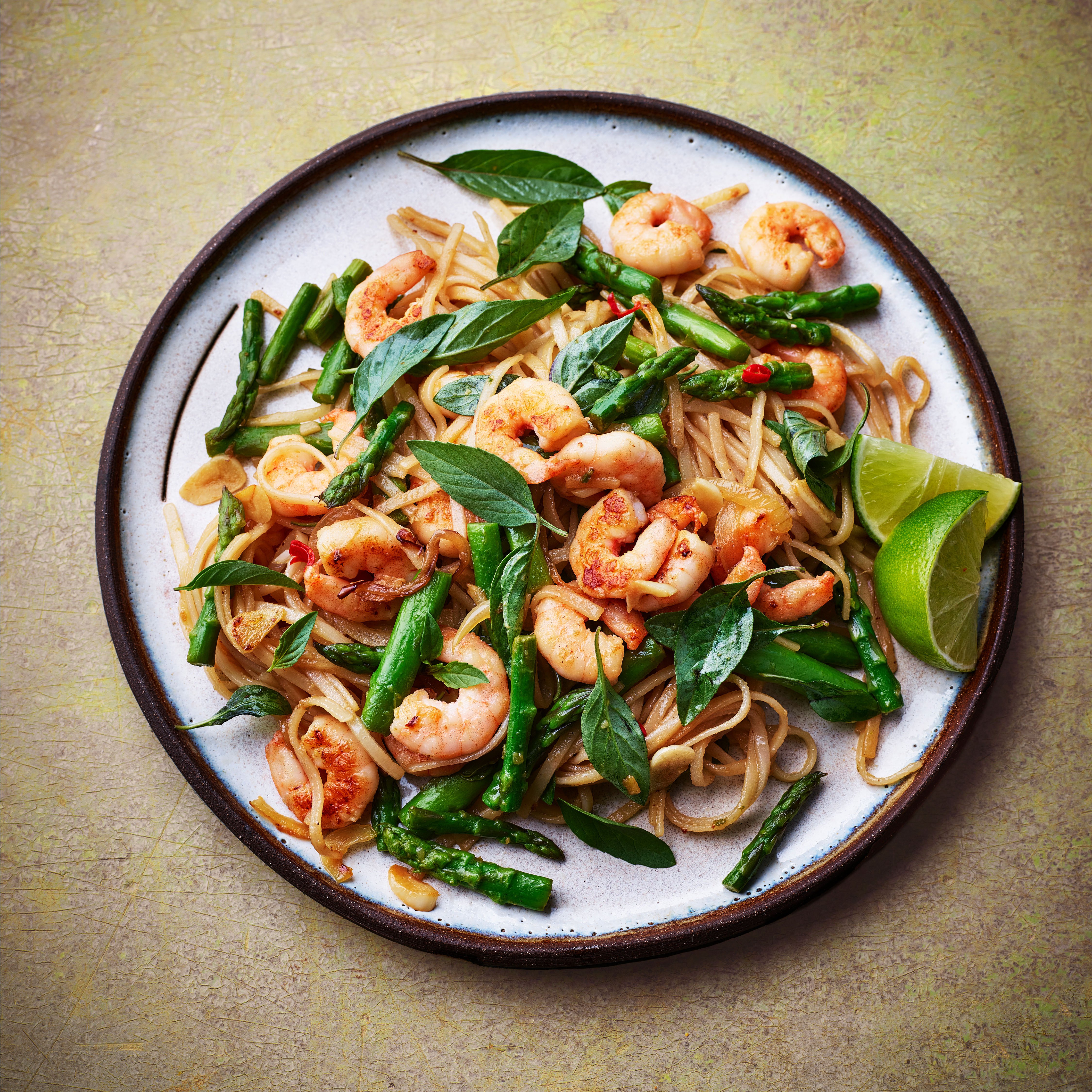 Thai-style noodles with prawns